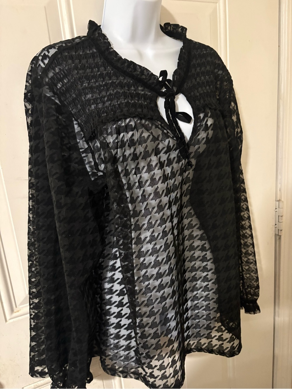 Beautiful Sheer Black Blouse!Unique Stylish Houndstooth.Tie-Neck.Overlay.